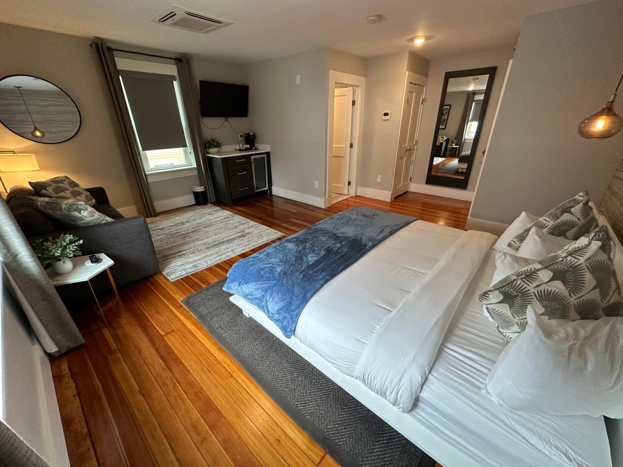 Entire Modern 7 Unit 7 Bath Boutique Inn Newport Tower Eksteriør billede