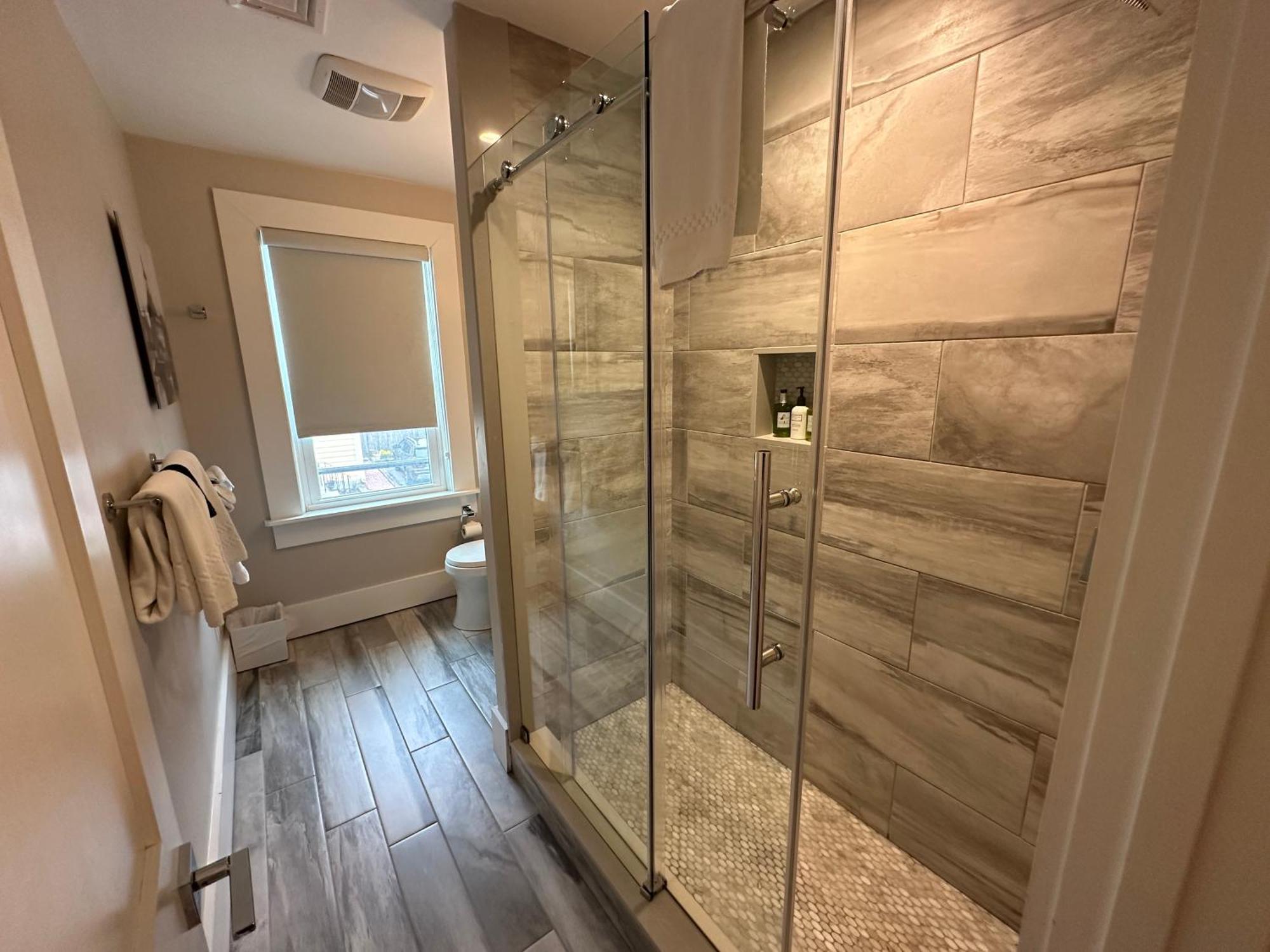 Entire Modern 7 Unit 7 Bath Boutique Inn Newport Tower Eksteriør billede