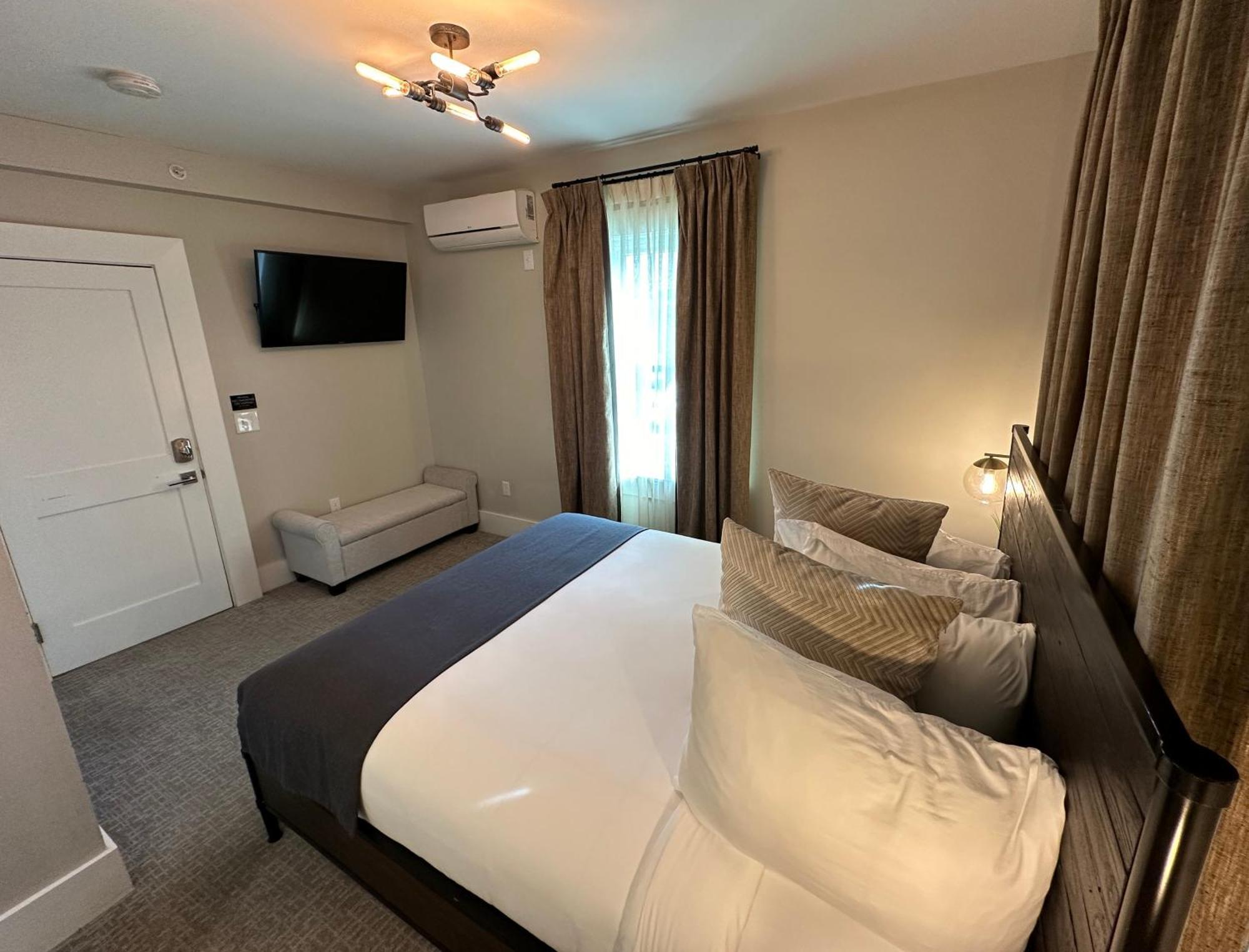 Entire Modern 7 Unit 7 Bath Boutique Inn Newport Tower Eksteriør billede