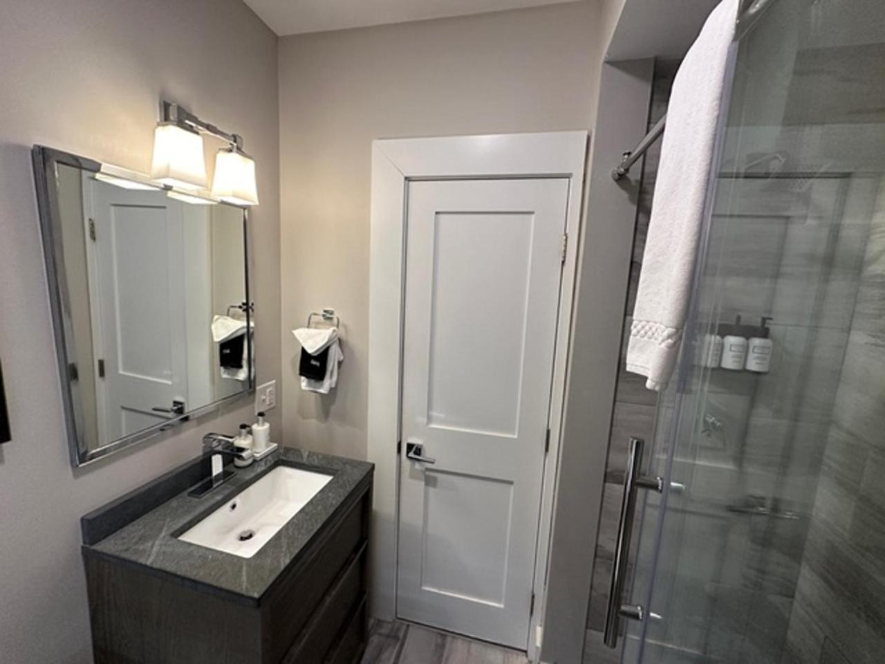 Entire Modern 7 Unit 7 Bath Boutique Inn Newport Tower Eksteriør billede